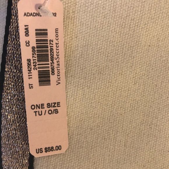 Victoria’s Secret Glitter weekender Tote. NWT - Picture 15 of 16